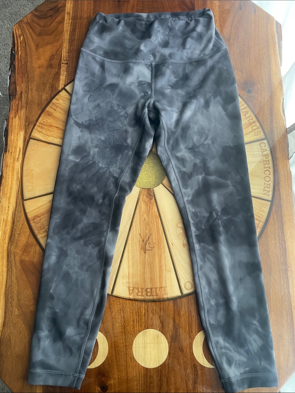 Lululemon grey tie dye leggings